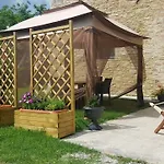 Nocleg ze śniadaniem San Paterno 4*